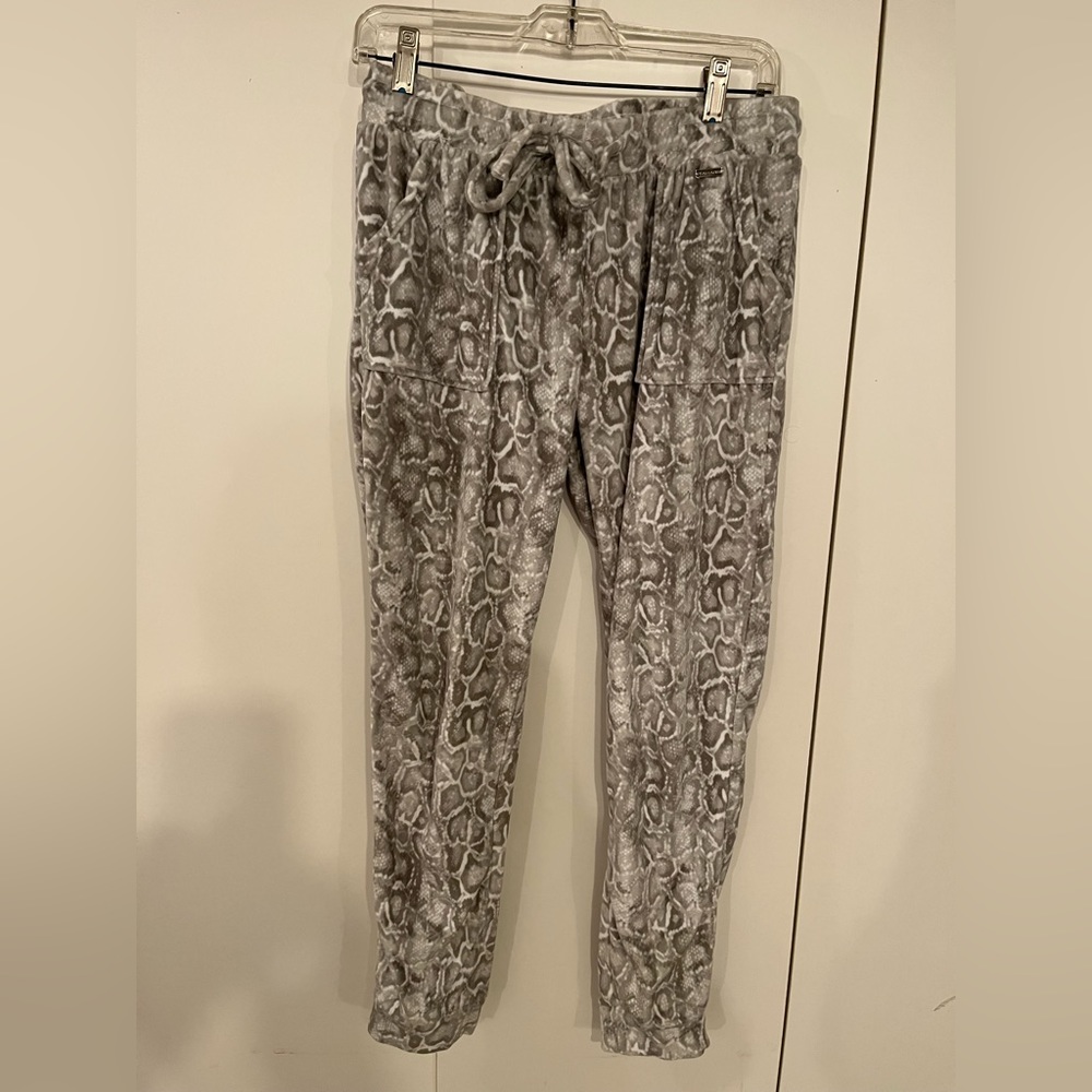 Cute and super soft Tahiti pajama joggers